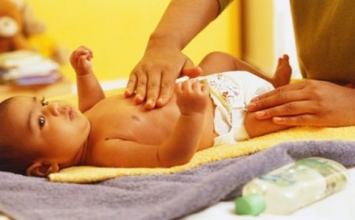 Chườm khăn nóng giải quyết 10 vấn đề sức khỏe